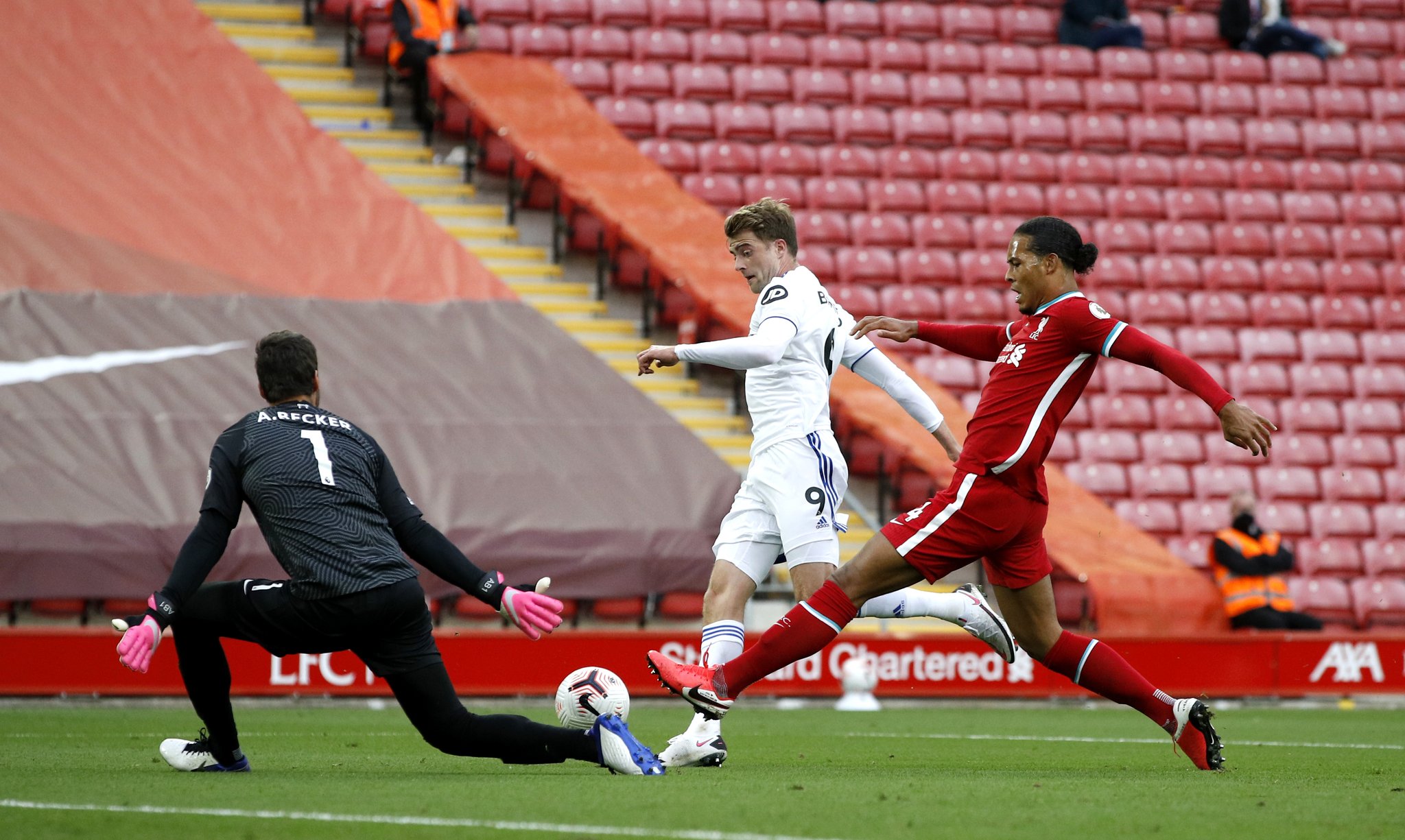 色表现无疑 色表现无疑